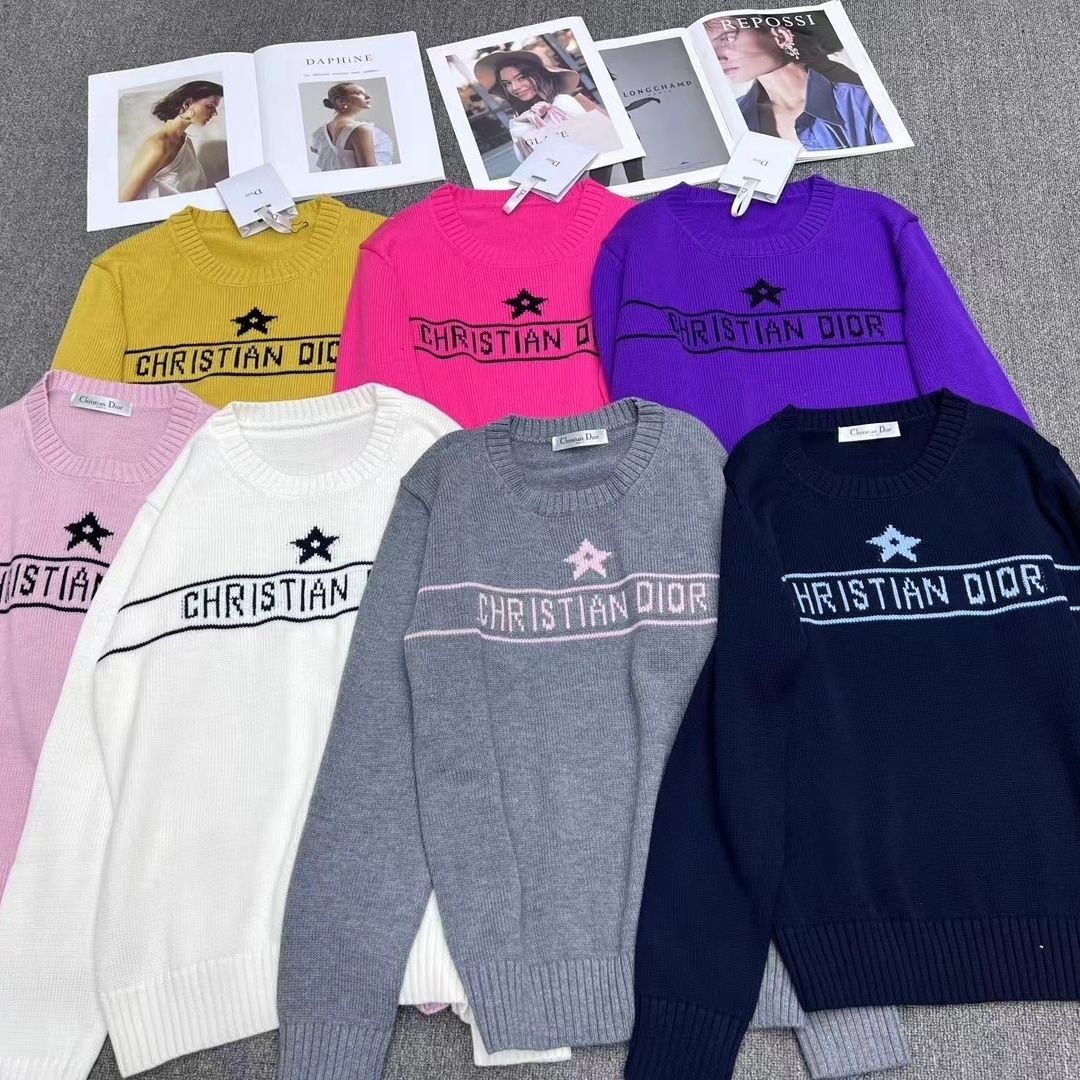 D-Spring Knit Sweater