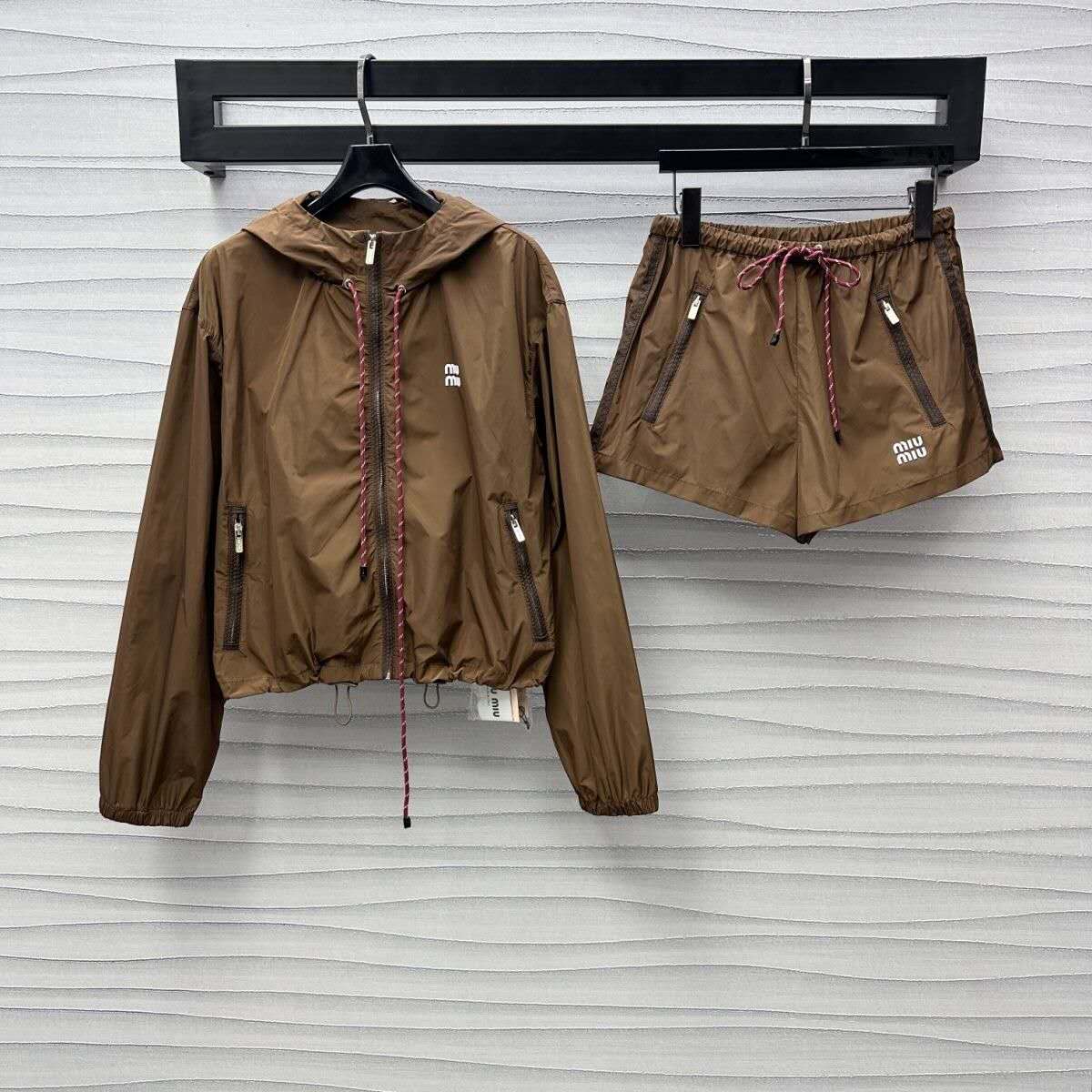 2025 Early Spring Nylon Drawstring Hooded Jacket & Shorts Set