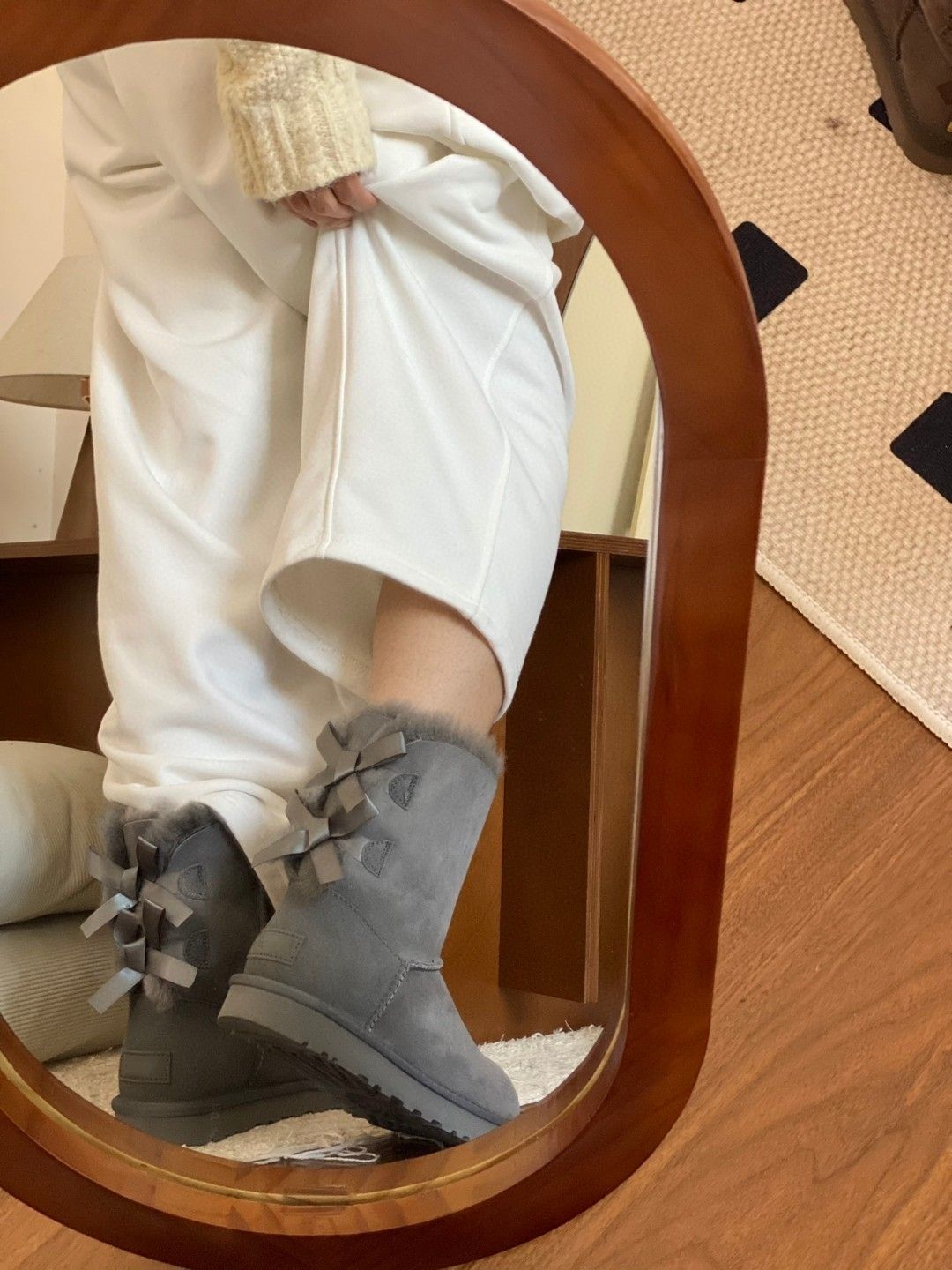 Mid-Calf Shearling Winter Boots with Double Ribbon Bows