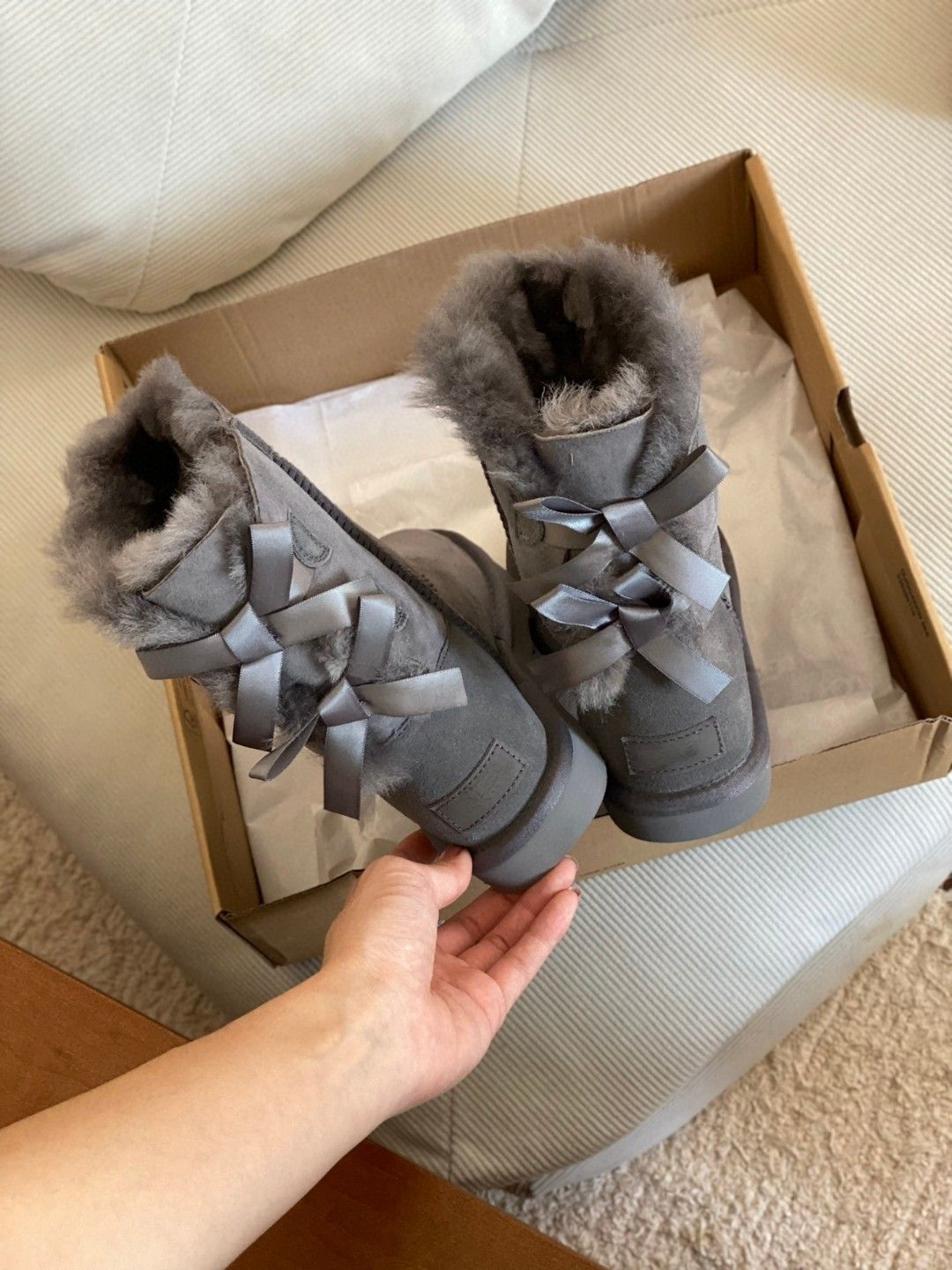 Mid-Calf Shearling Winter Boots with Double Ribbon Bows