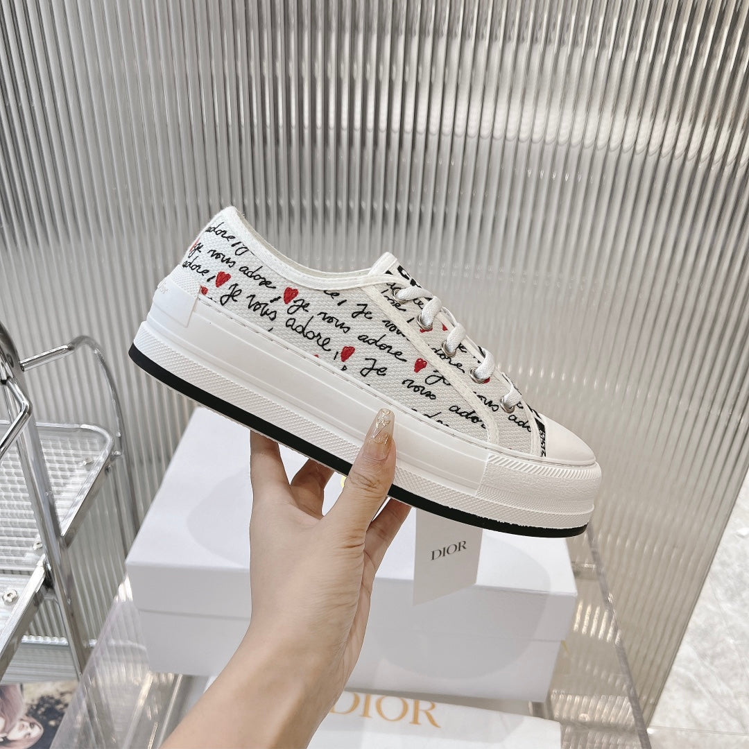 2025 Embroidered Platform Canvas Sneakers