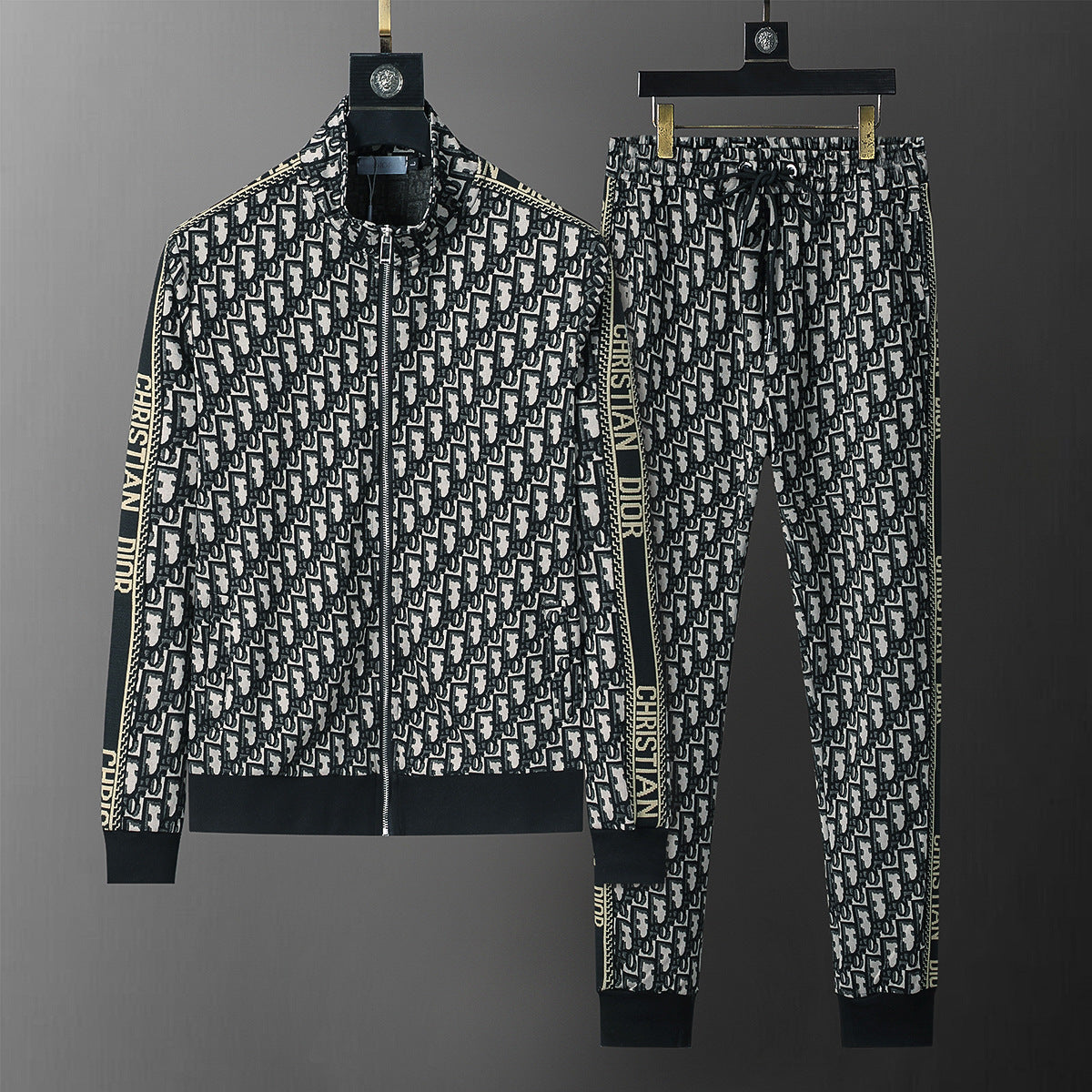Unisex Embroidered Casual Tracksuit – Autumn/Winter Collection