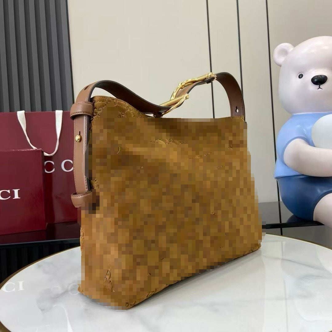 Luxury Tonal Shoulder Bag (High-End Quality)