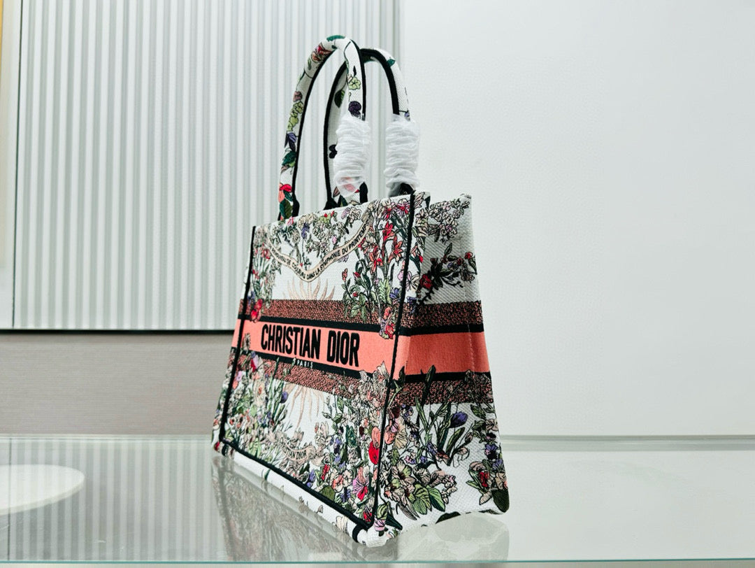D Book Tote