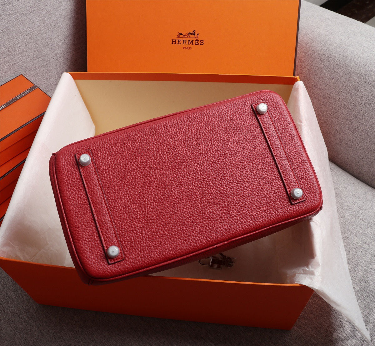 Elegant Togo-Textured Leather Handbag – Premium Craftsmanship