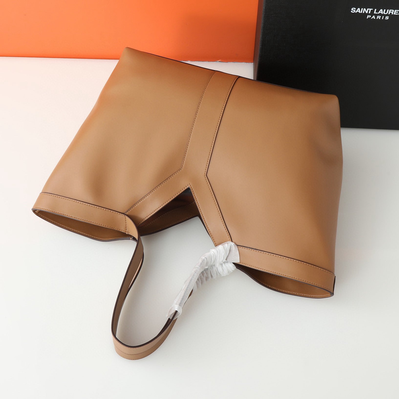 Y Elegant Soft Leather Suede-Lined Tote Bag