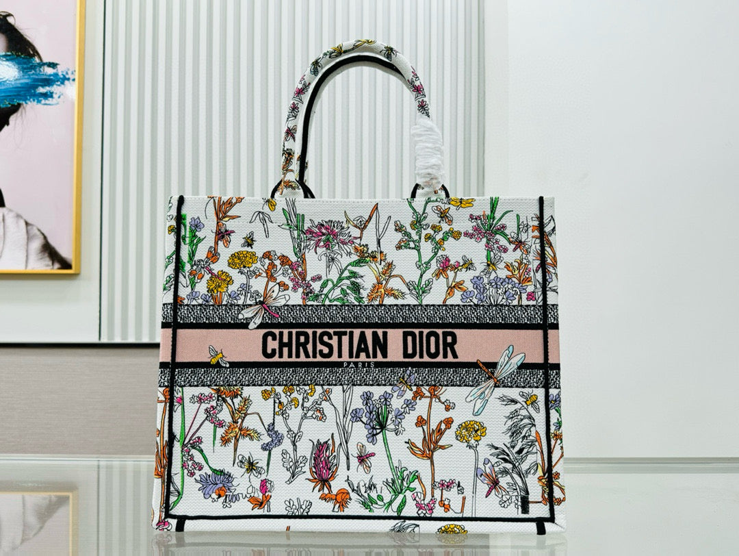 D Book Tote ( WHITE FLORAL)