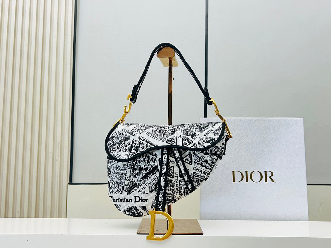 D Saddle Bag - Embroidered (Top quality)