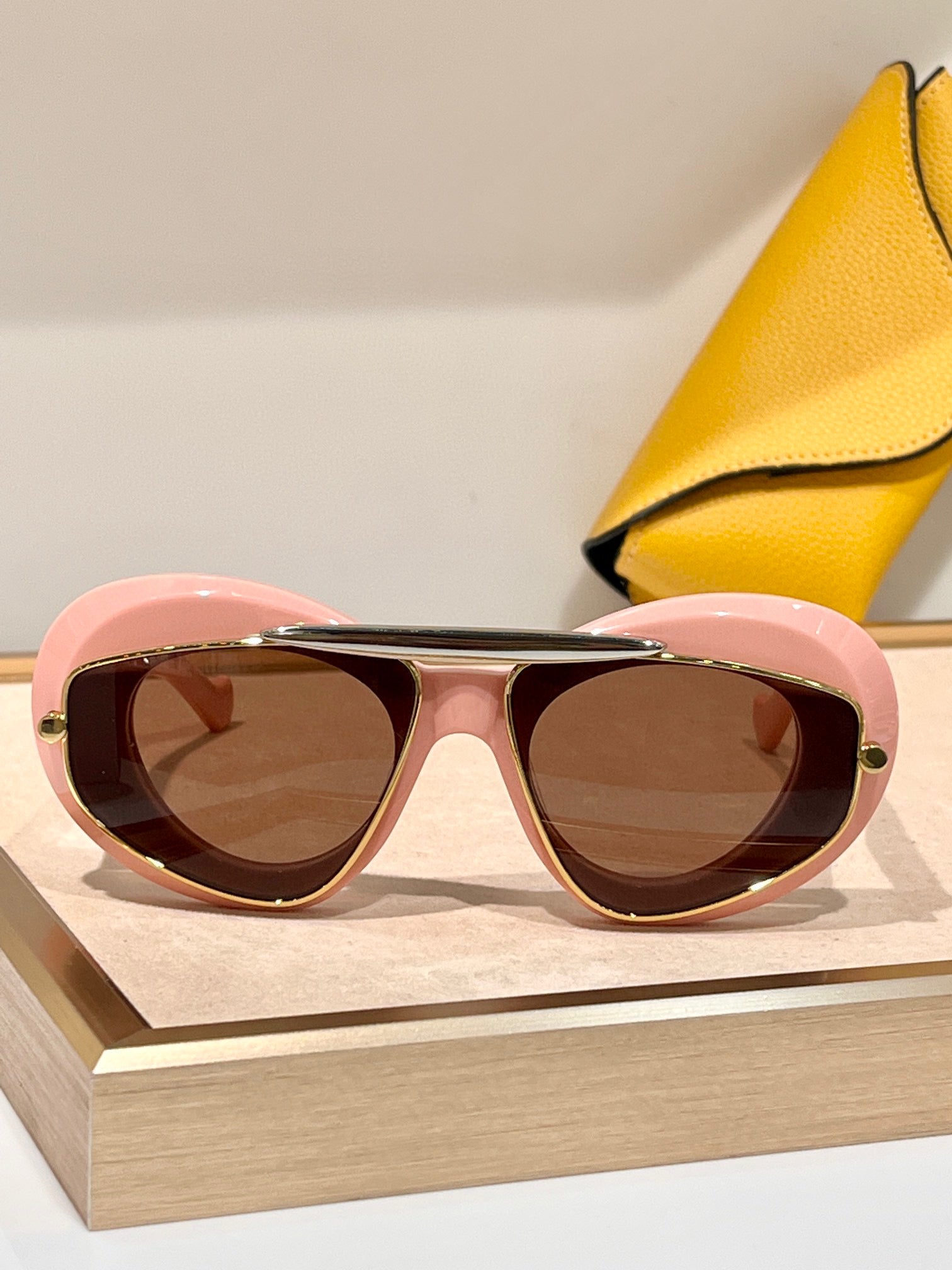Timeless Elegance Meets Modern Sophistication: Cateye Sunglasses
