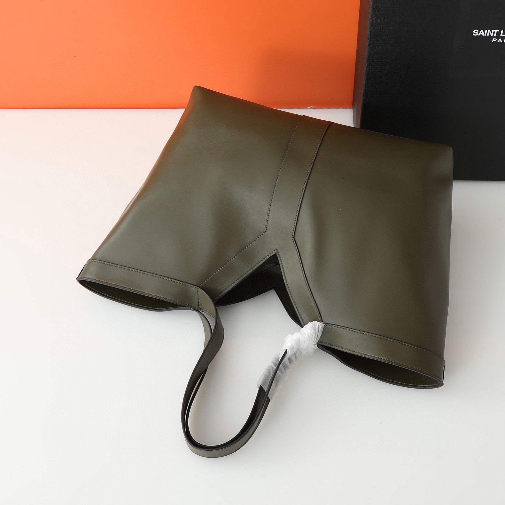 Y Elegant Soft Leather Suede-Lined Tote Bag