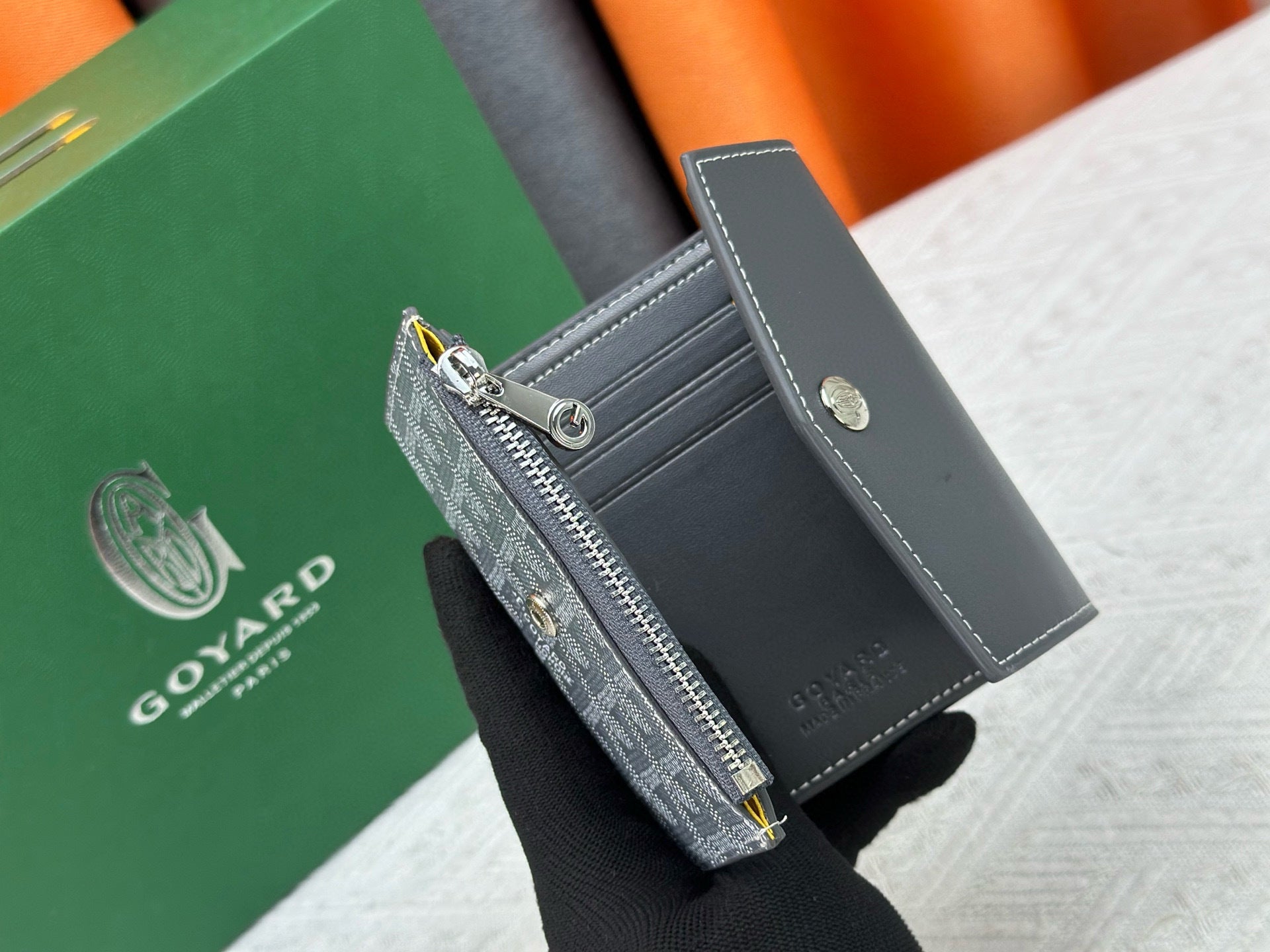 Classic Tri-Fold Wallet & Card Holder