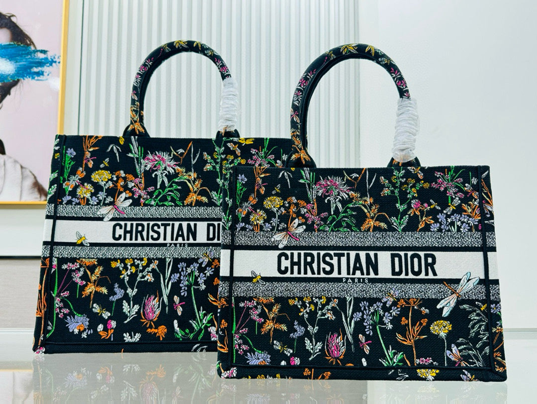 D Book Tote (BLACK floral)