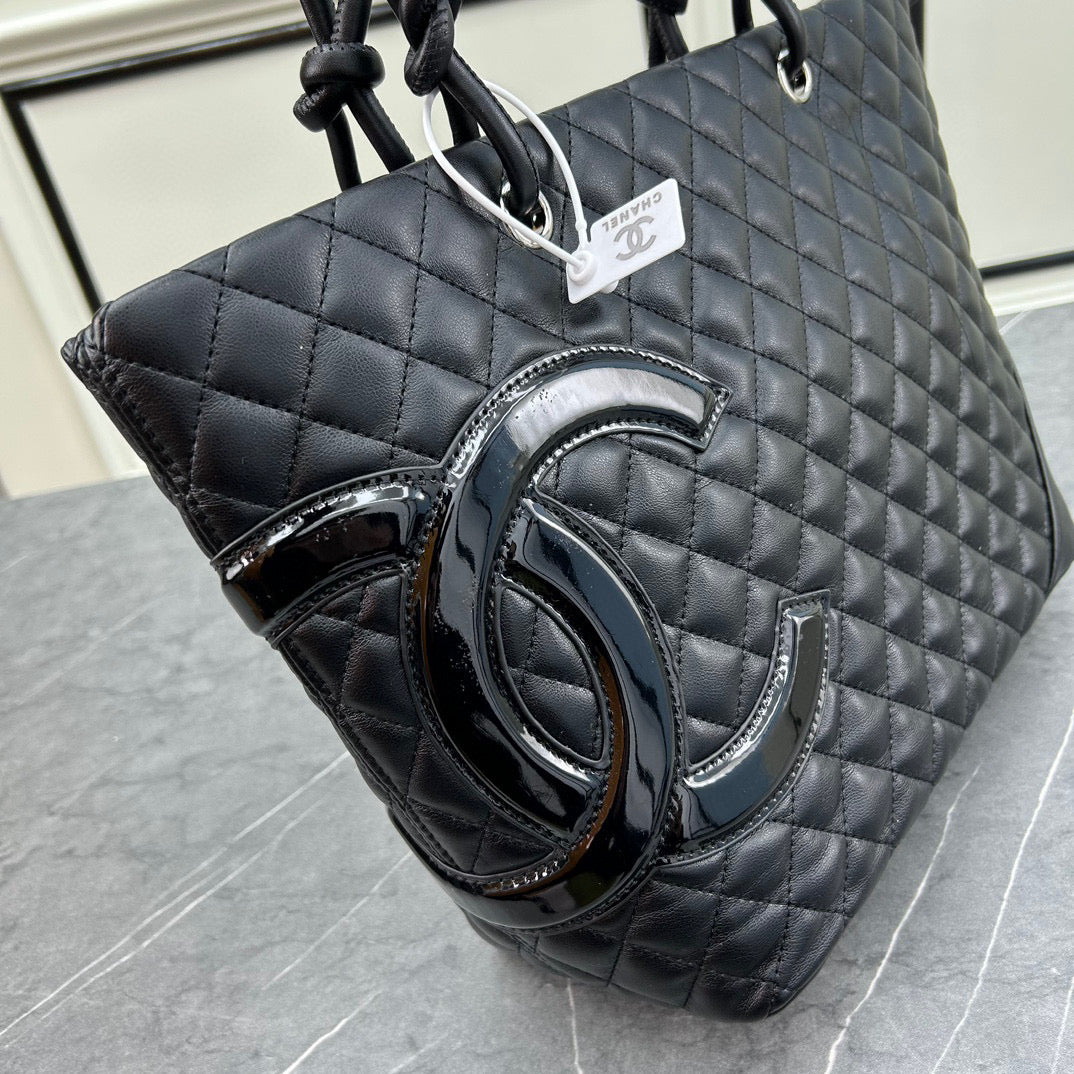Panda Kangpeng Handbag