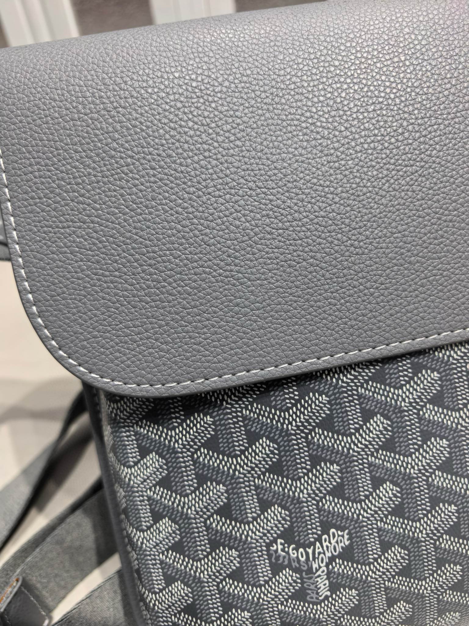 GOY Coursier Crossbody Messenger Bag