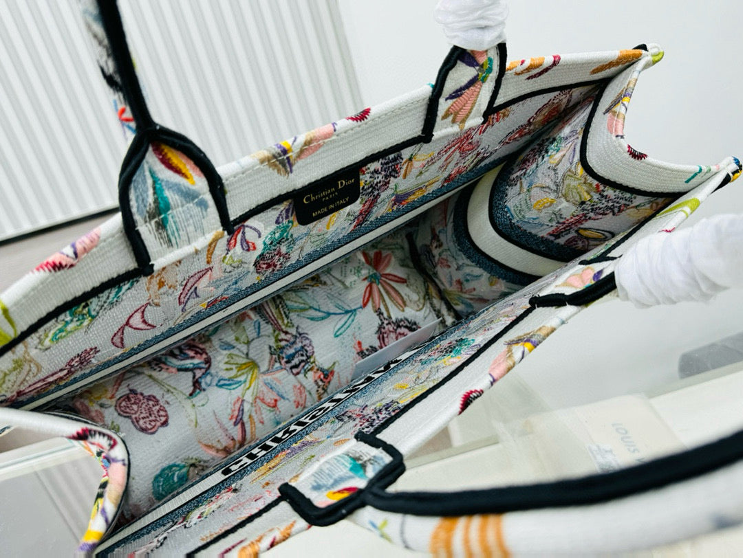 D Book Tote