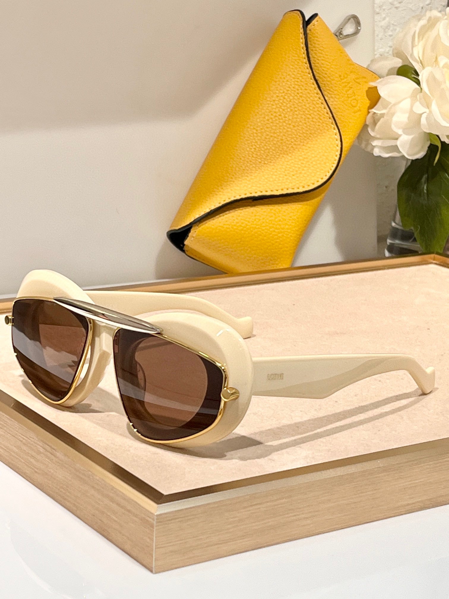 Timeless Elegance Meets Modern Sophistication: Cateye Sunglasses