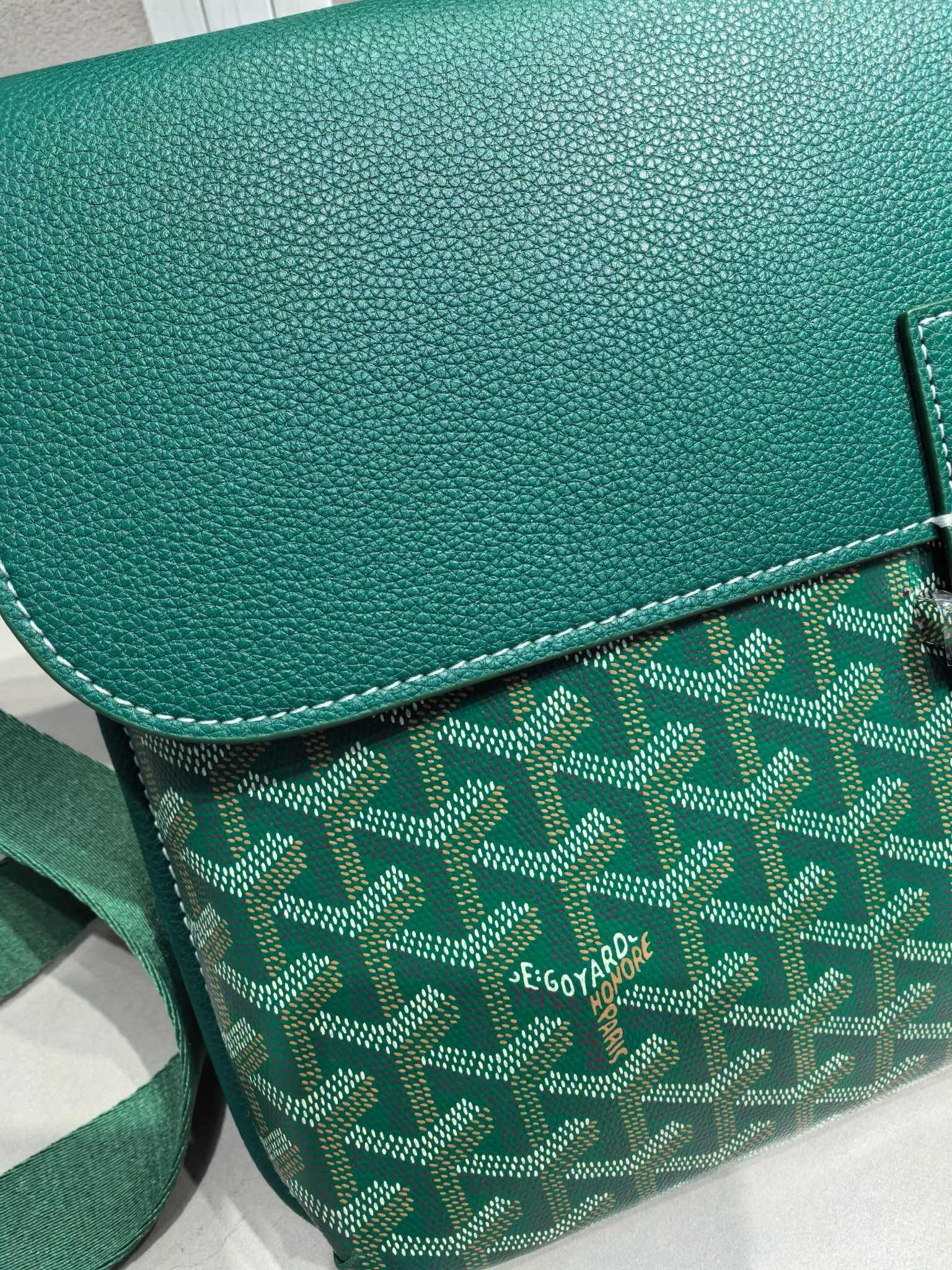 GOY Coursier Crossbody Messenger Bag