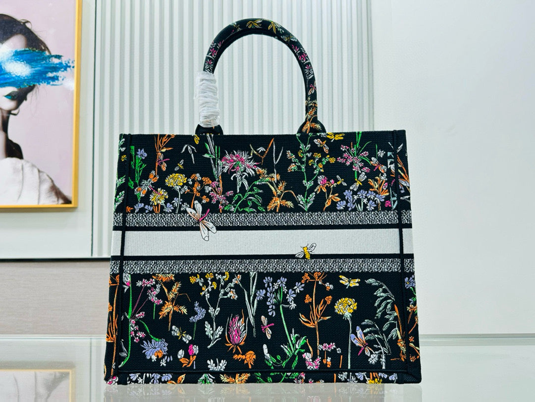 D Book Tote (BLACK floral)