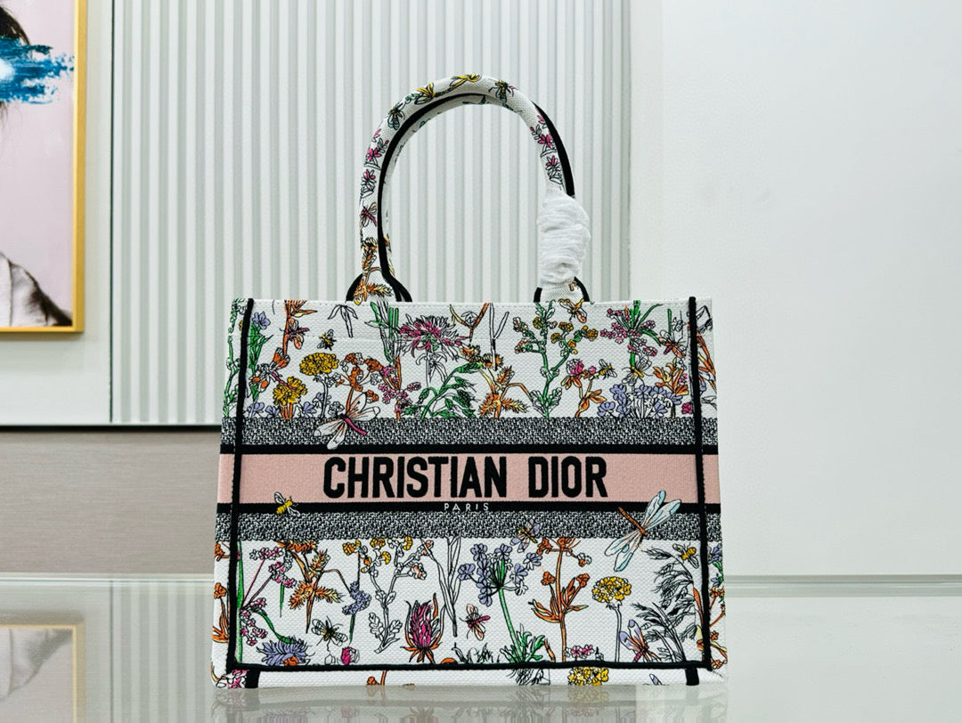D Book Tote ( WHITE FLORAL)