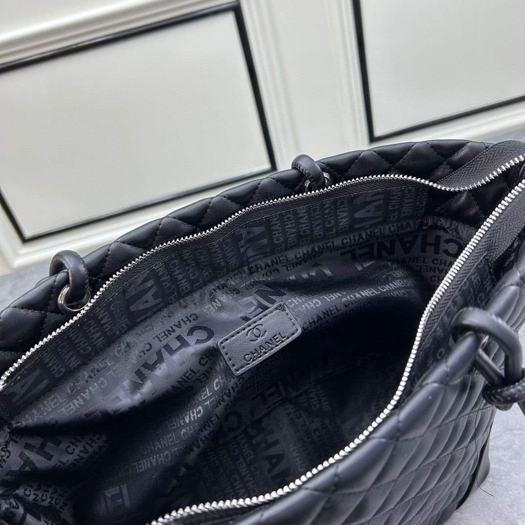 Panda Kangpeng Handbag