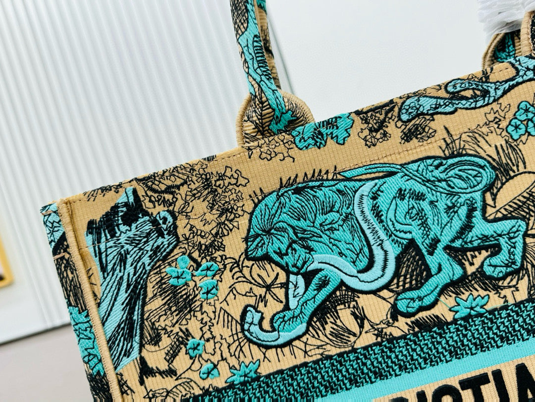 D Book Tote