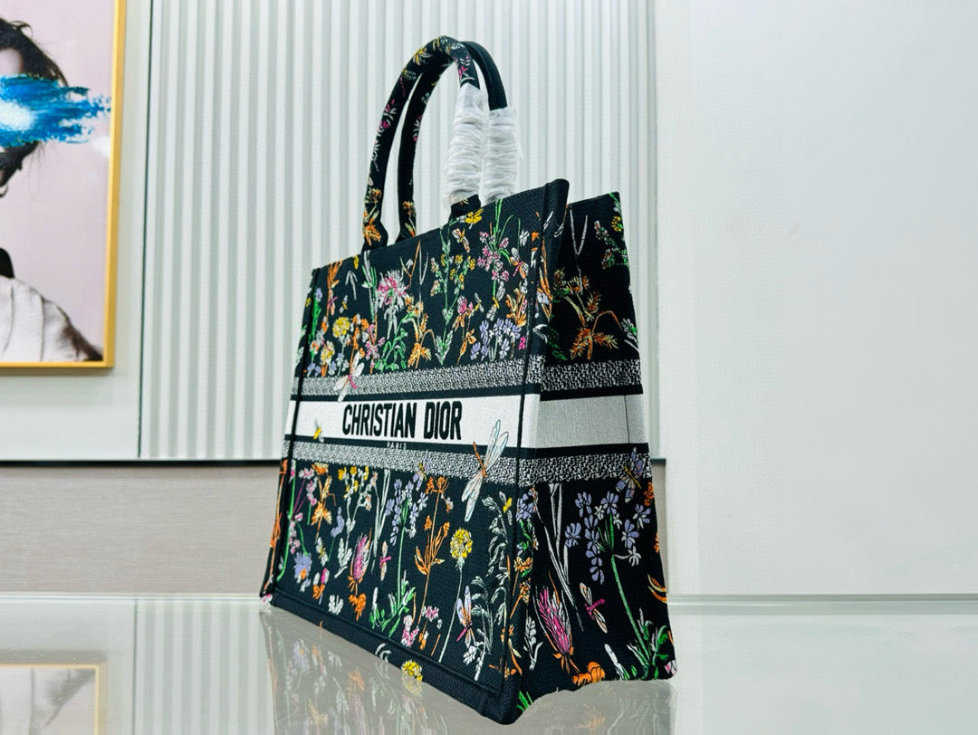 D Book Tote (BLACK floral)
