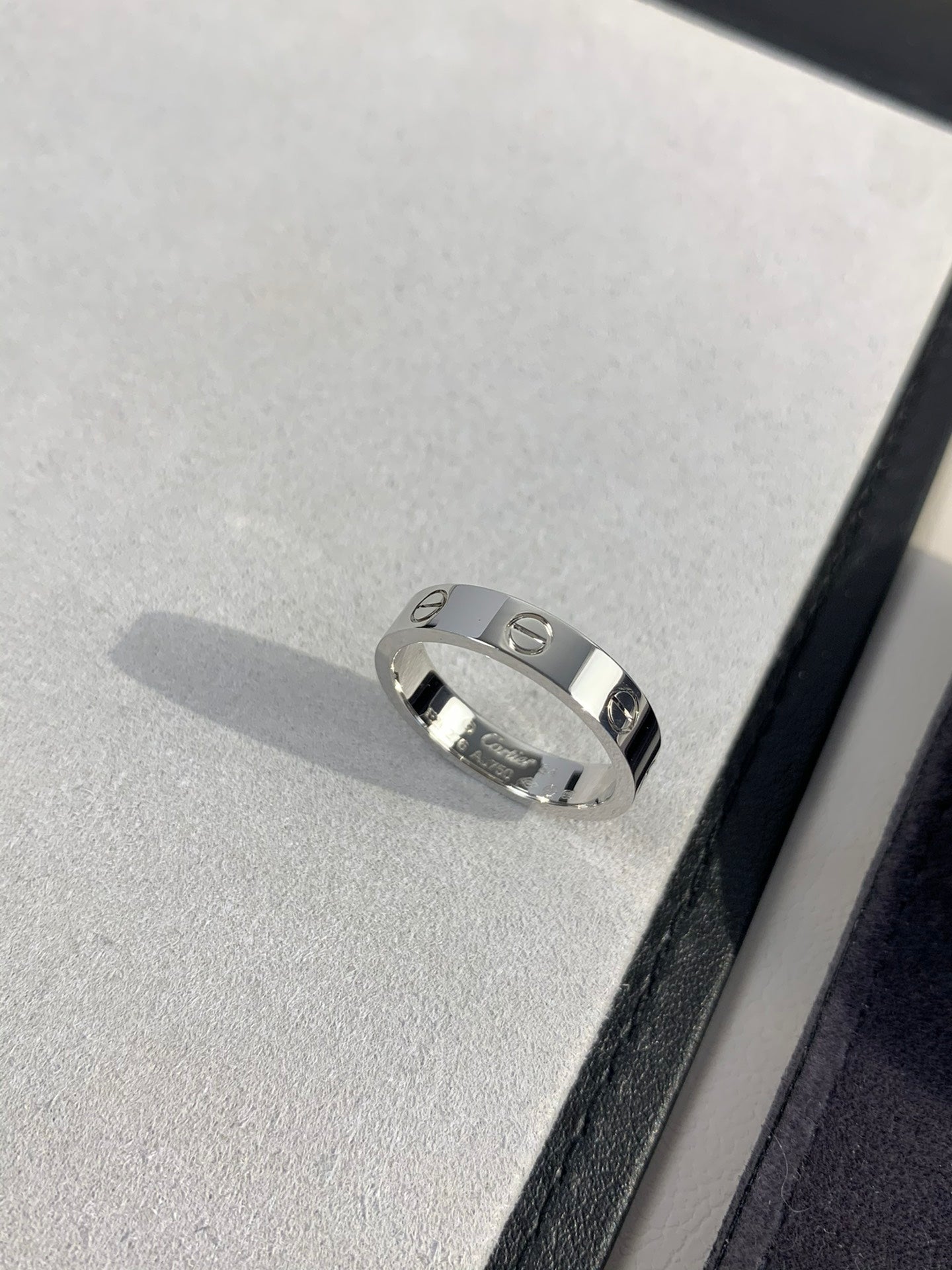 Love Band – Love ring 💍