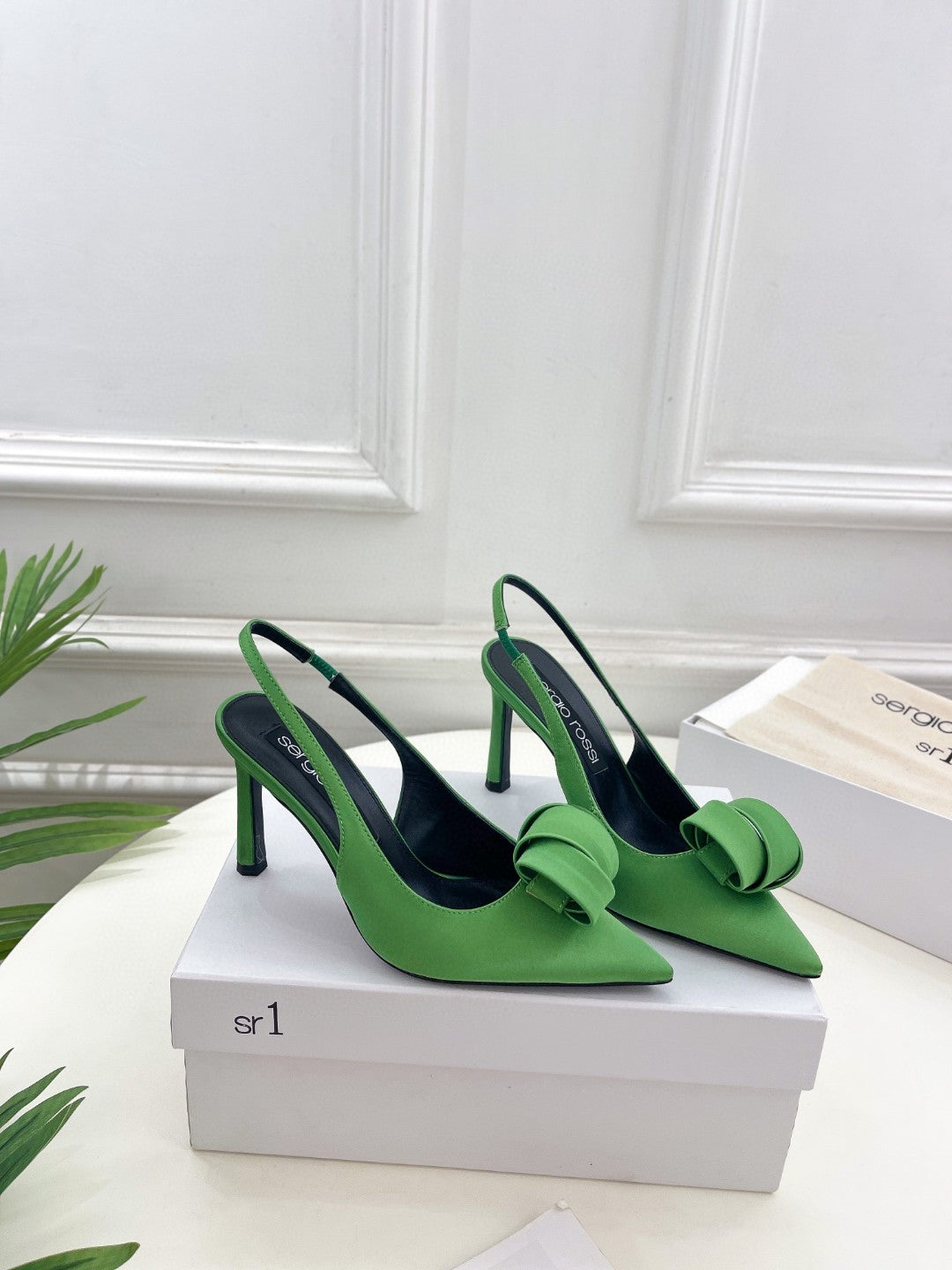 SR Rolled-Flower Toe High-Heeled Silk Sandals