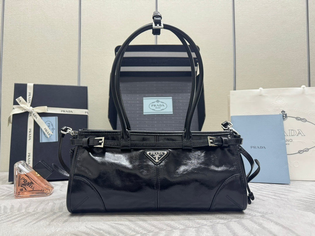 Soft Lux Vintage-Inspired Handbag [Premium Quality 🥇]