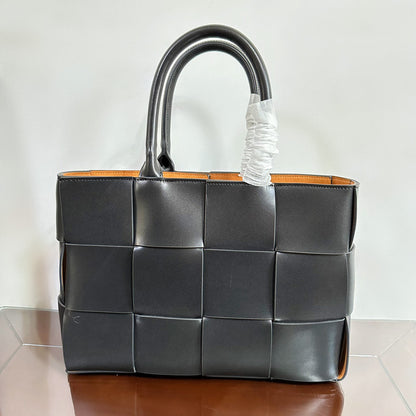 B**V｜ar**co tote: Elevate Your Style with Luxury and Durability