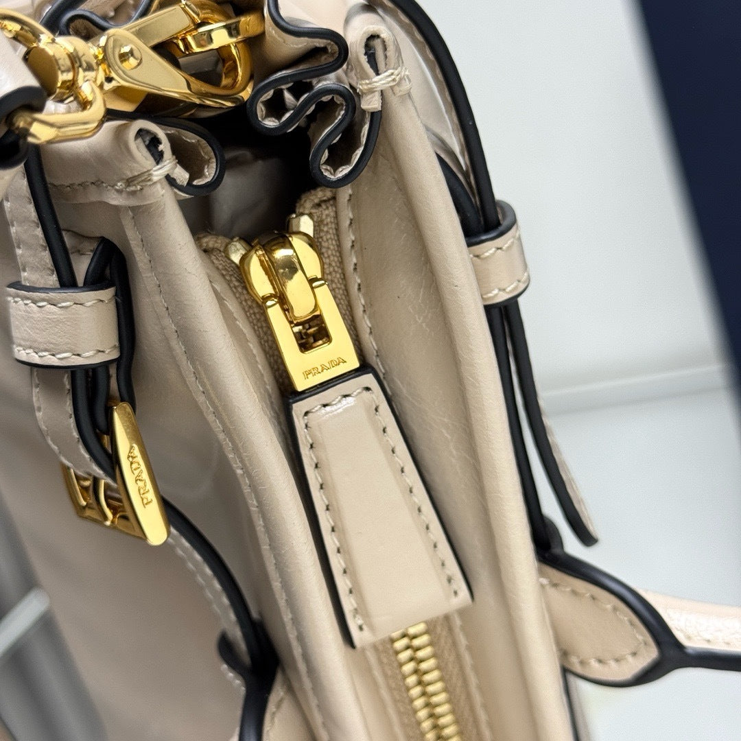 LusSolf Wax Leather Bag | 1BA-426 | Premium Quality
