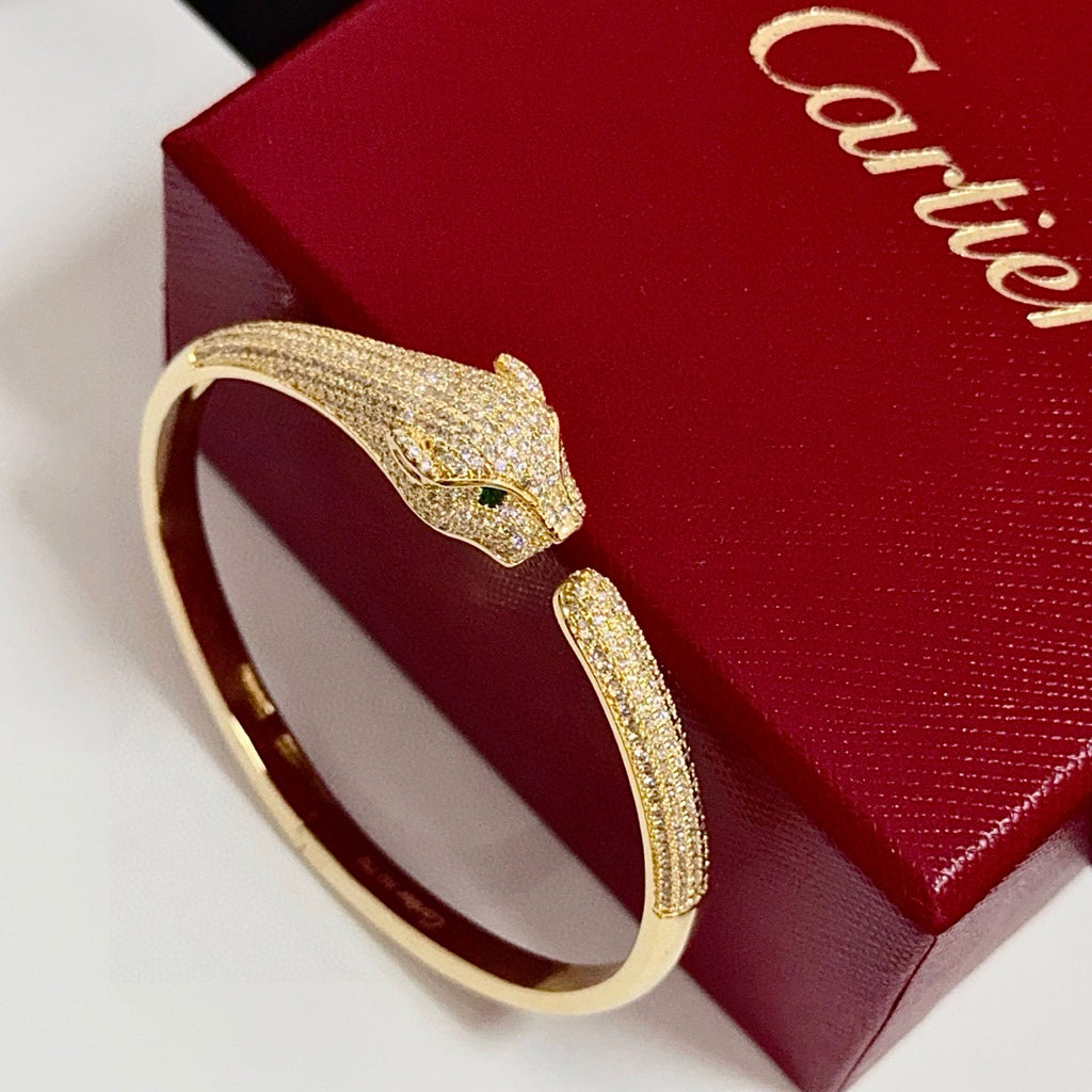 Panther Head Bangle | Diamond Setting | V Gold |