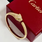 Panther Head Bangle | Diamond Setting | V Gold |