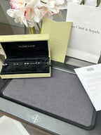 Laser-Engraved Five-Flower Bracelet (Premium quality)