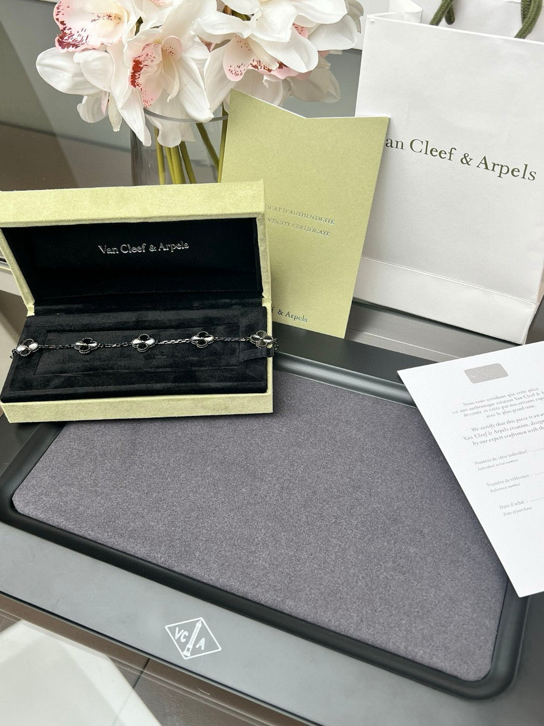 Laser-Engraved Five-Flower Bracelet (Premium quality)