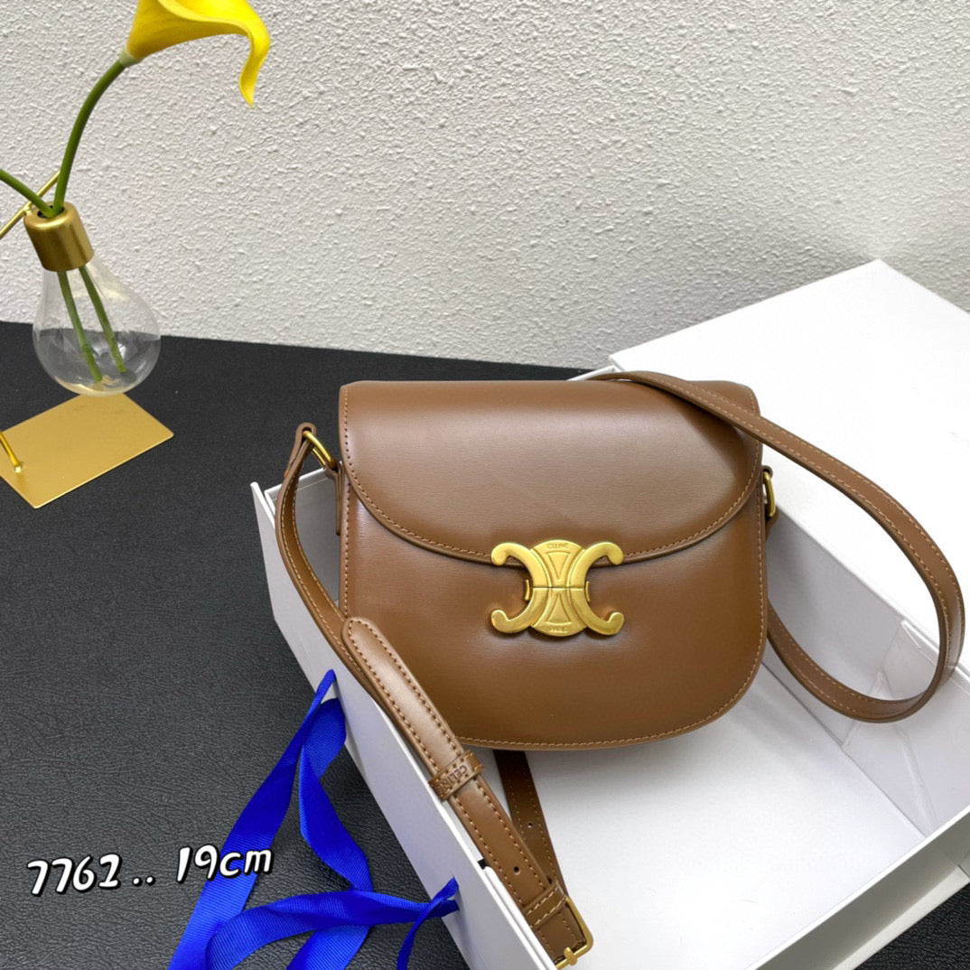 Ce*li*ne Arc de Triomphe Saddle Bag