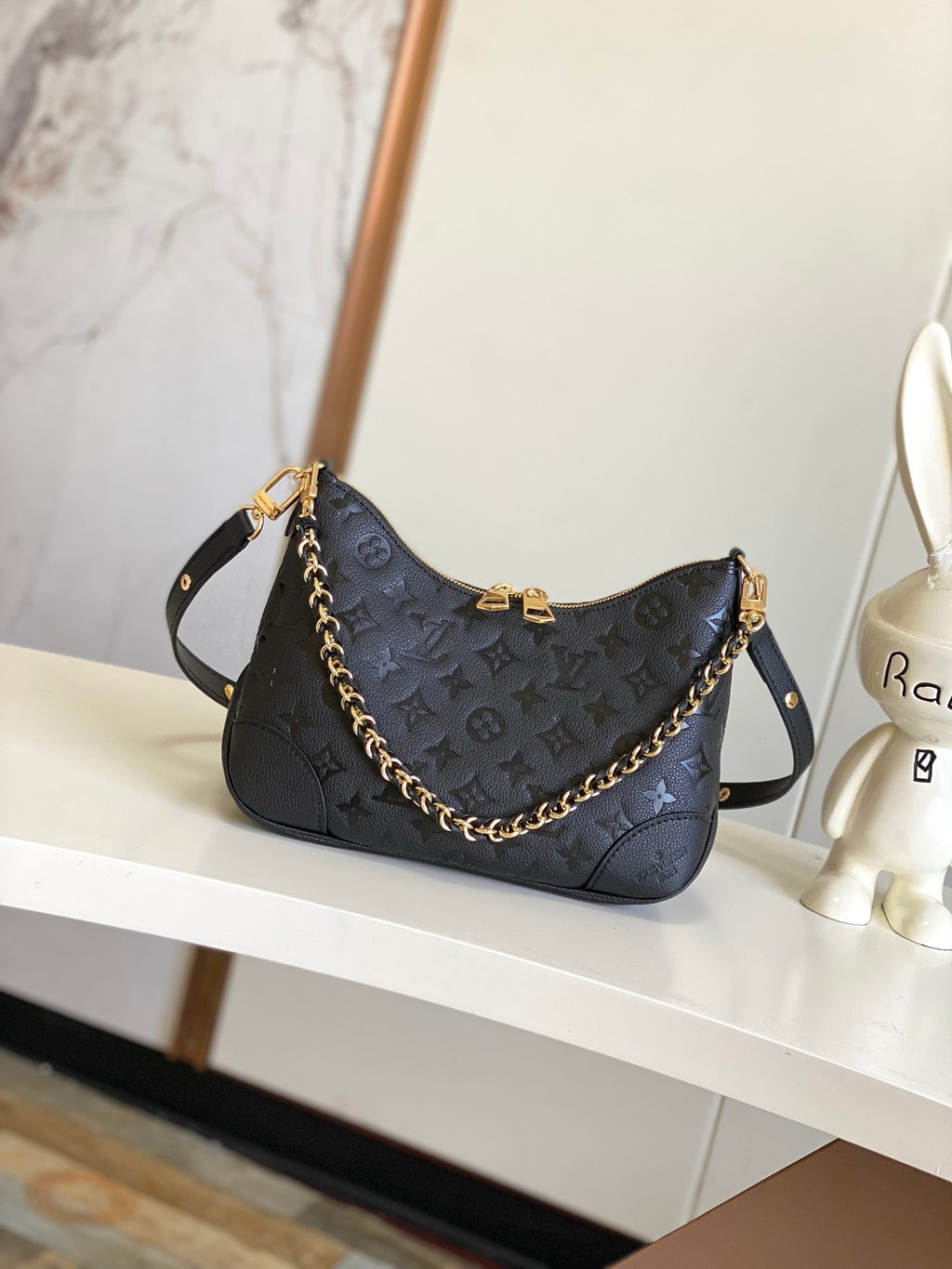 Embossed Leather Shoulder Bag (Premium Quality)