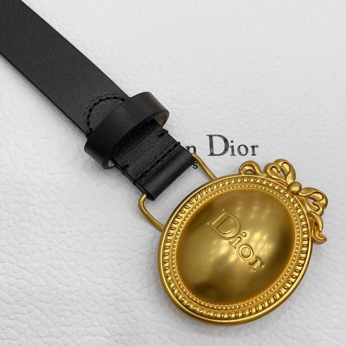 Médaillon Oval Buckle Belt — 25 mm