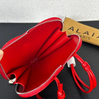 Heart-Shaped Crossbody Bag – Elegant &amp; Practical Statement Piece