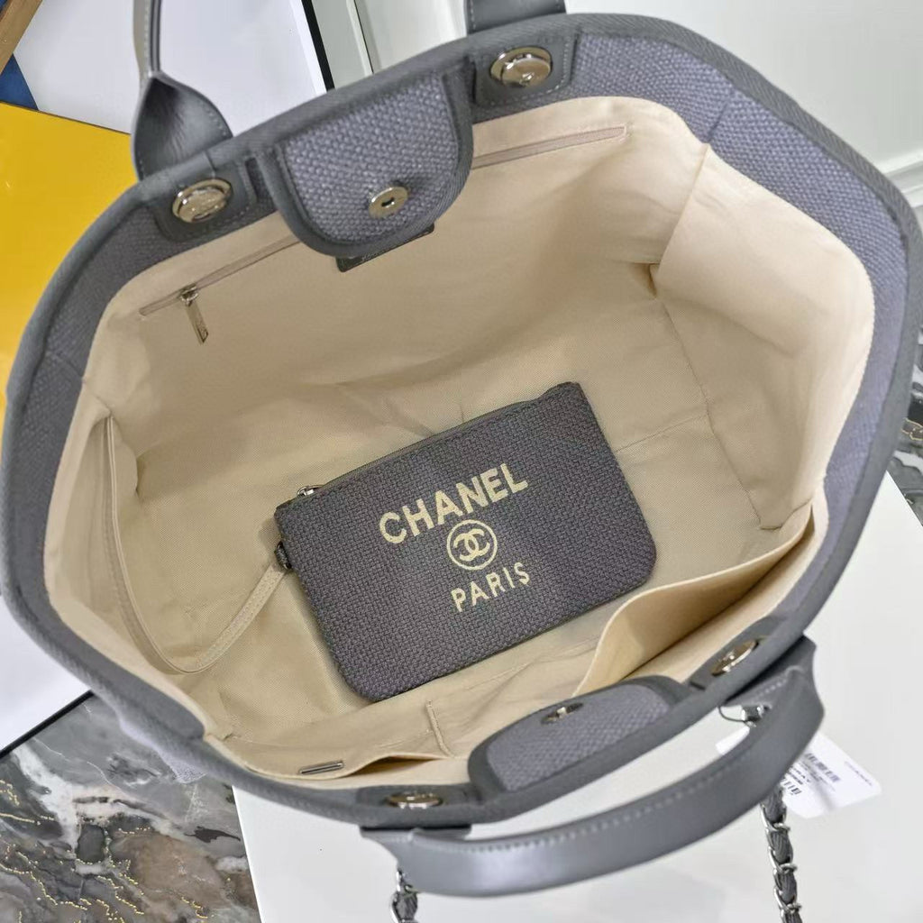 Luxury Canvas Tote (AS3257) – Limited Edition