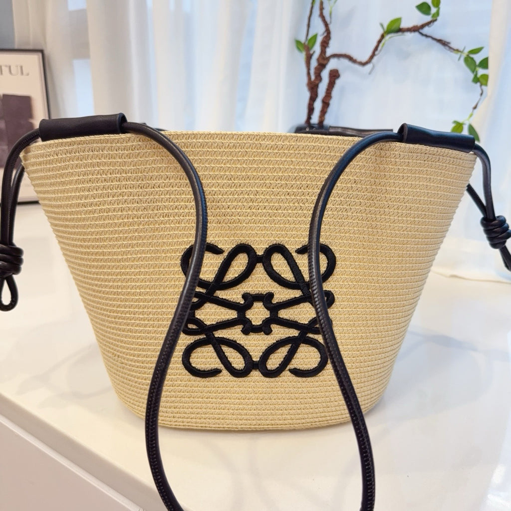 Embroidered Woven Straw Tote Bag – Versatile & Spacious