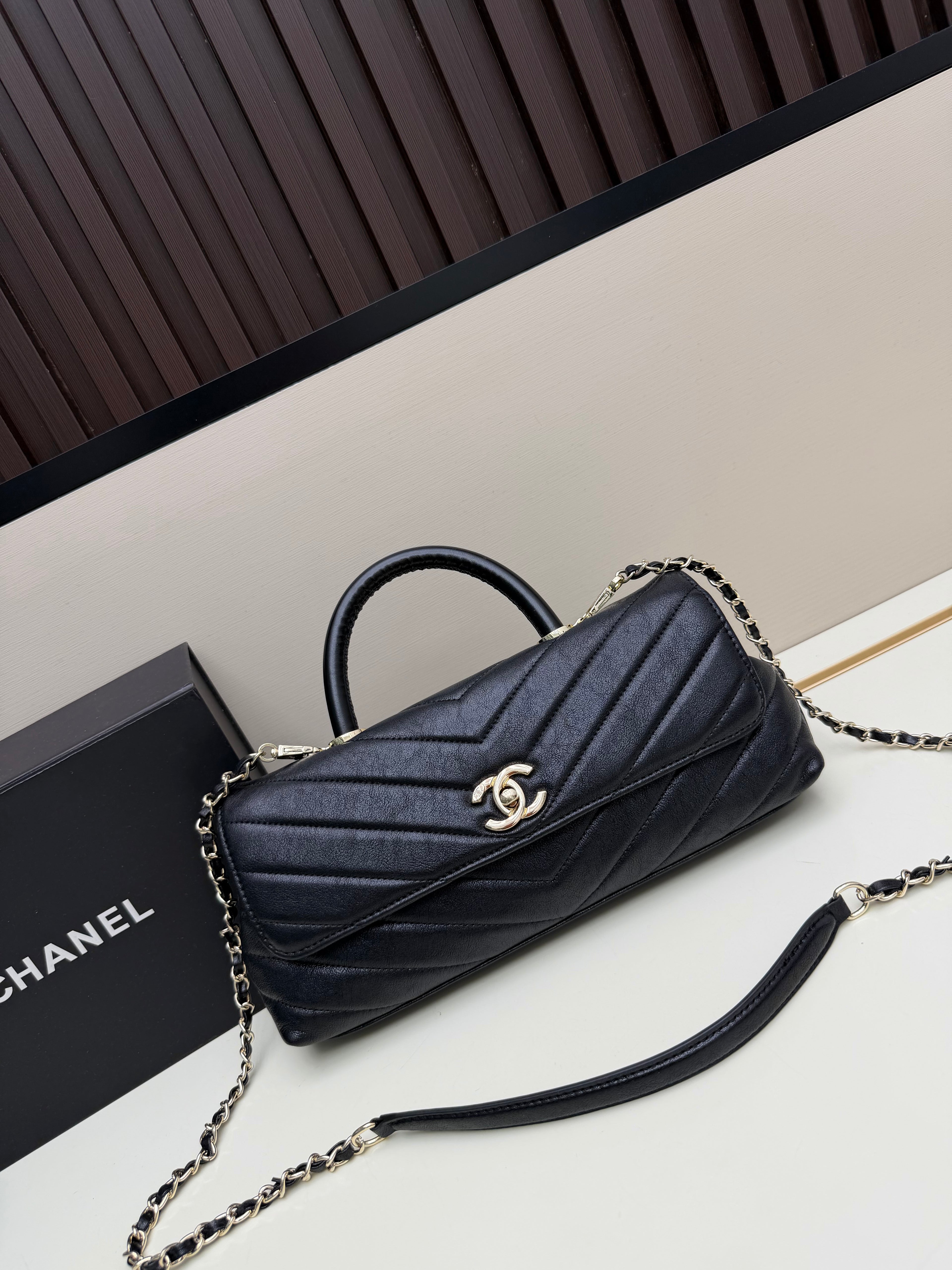 26P Coco Handle Horizontal Bag