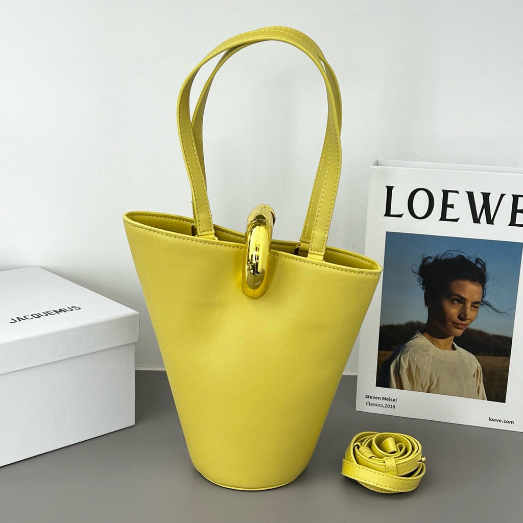 JACQ Bucket Bag