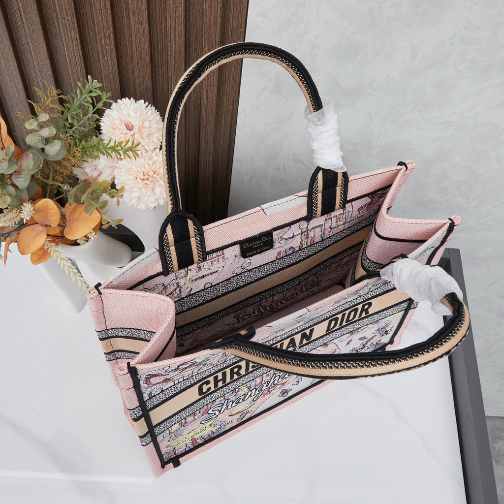 D Elegant Oversized Embroidered Tote Bag