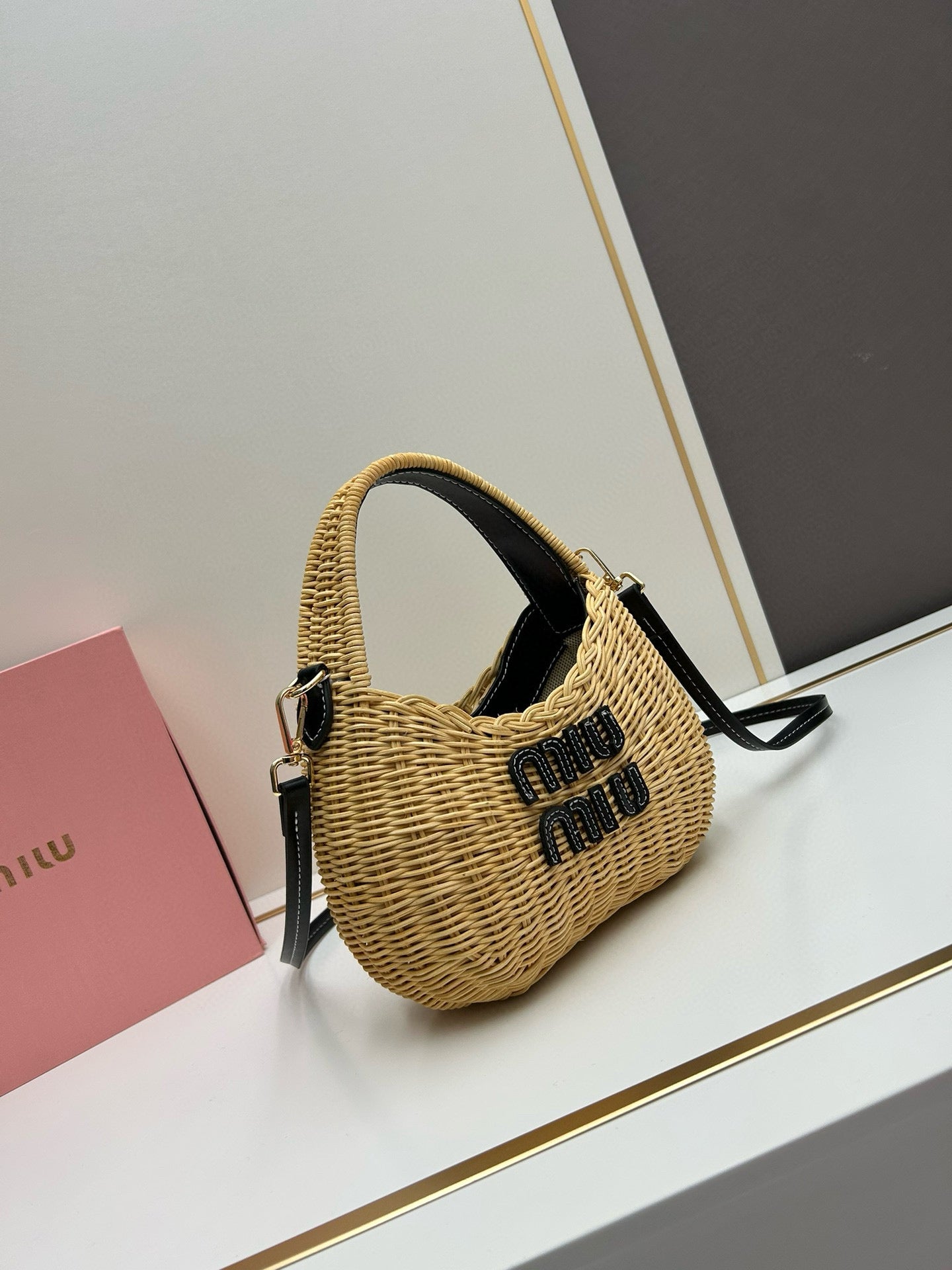Mi  Basket Straw Bag