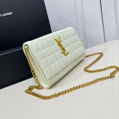 Introducing the CASSA*NDRE Chain Bag: Timeless Elegance and Practicality by Y*S*L