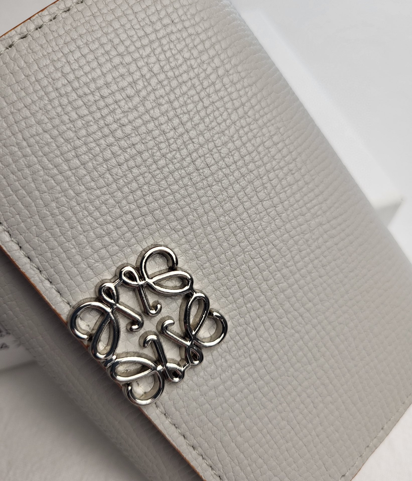 Pebble Grain Calf Wallet