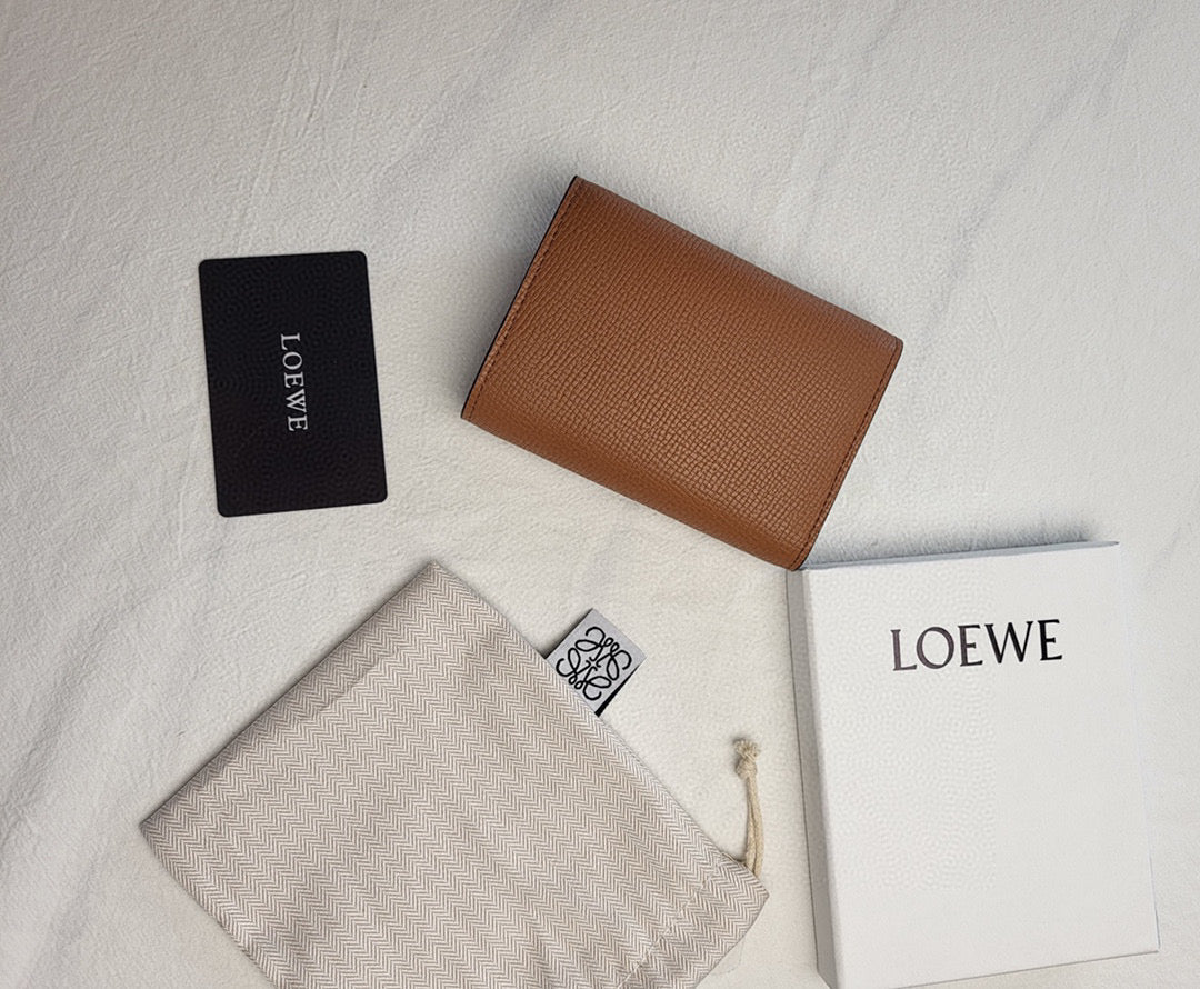 Meticulously Crafted L*o*ew*e Pebble Grain Calf Wallet