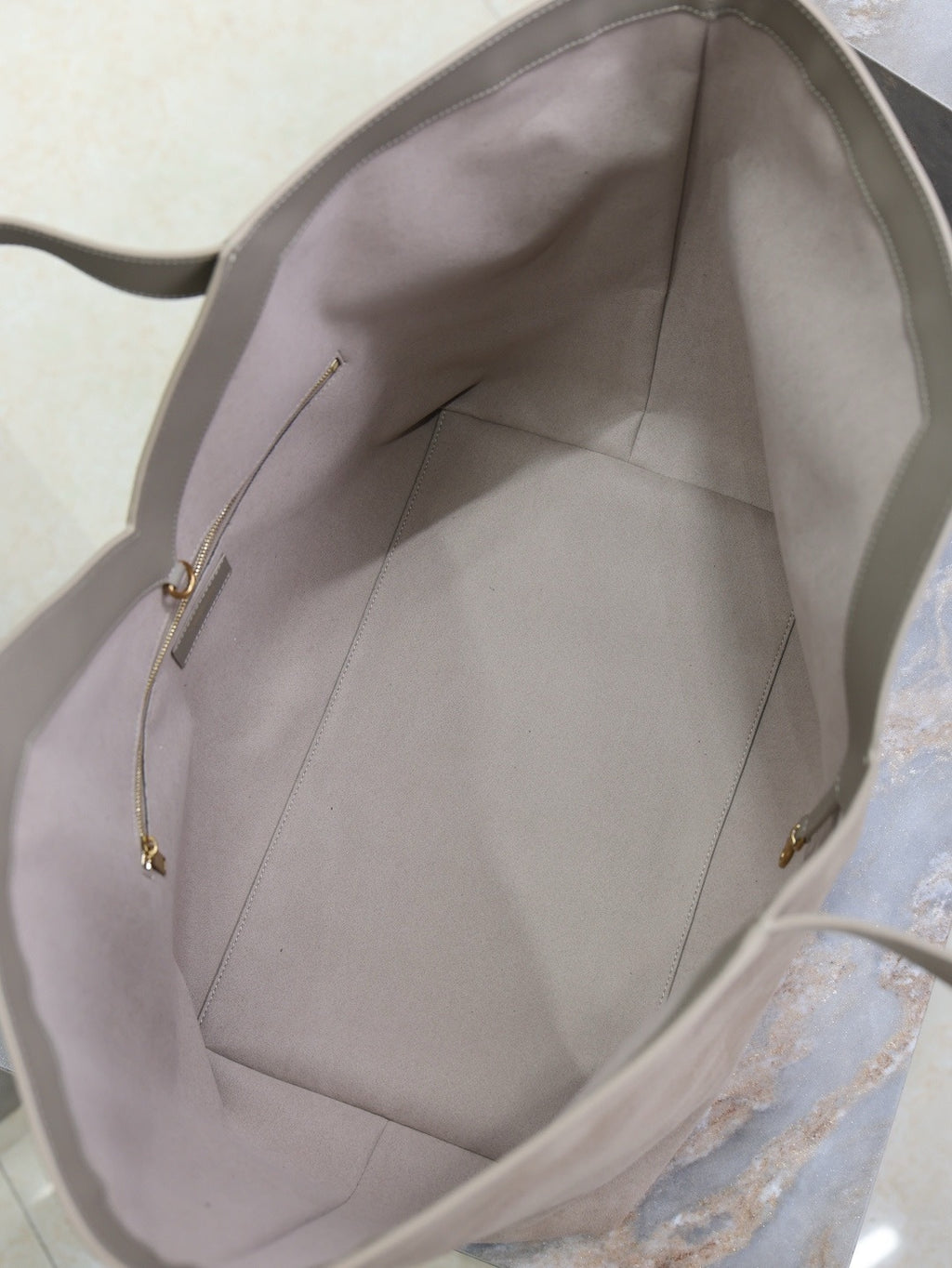 Y Suede & Calfskin Logo Tote Bag  |Premium Quality |