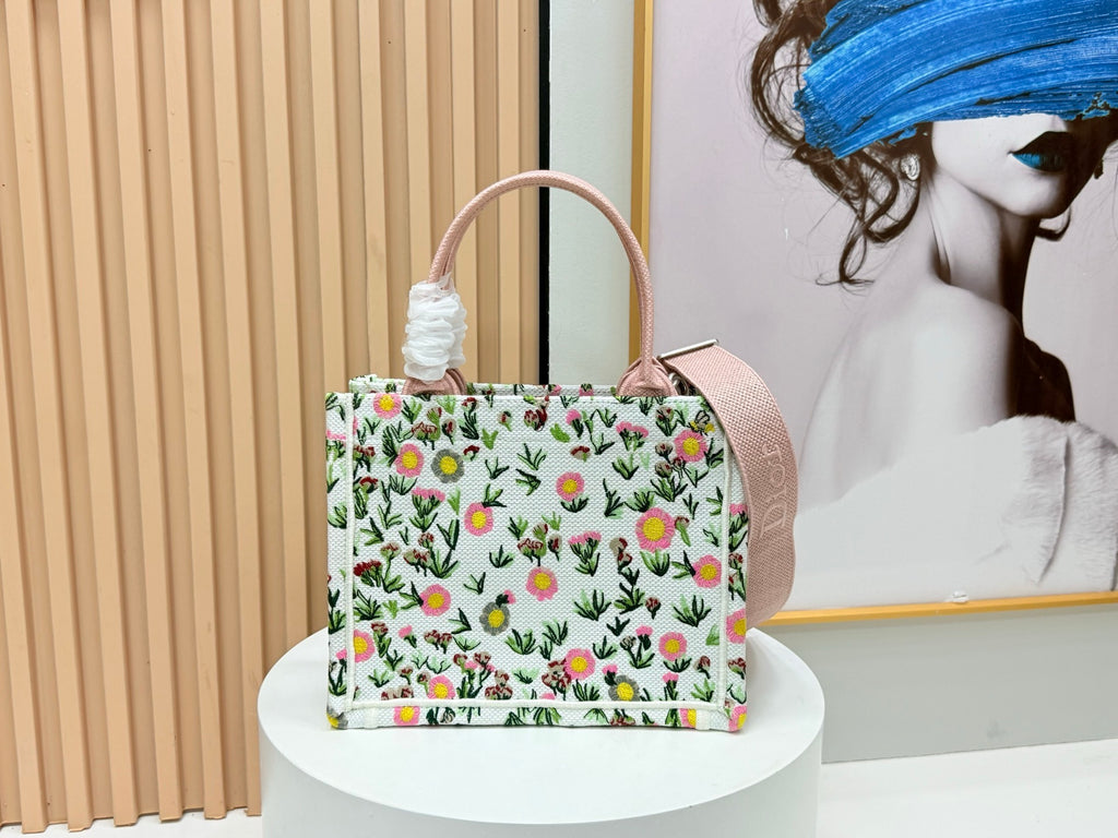 D Modern Heritage Tote Bag —Book Tote Bag